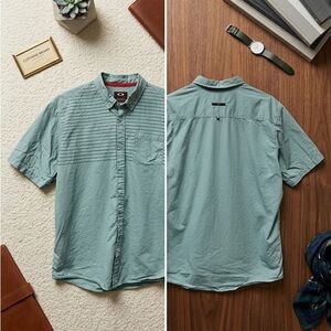 Oakley Men's Green Short Sleeve Shirt
